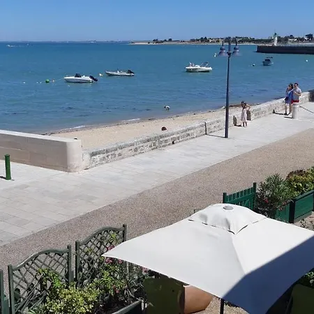 Maison De La Cote 펜션 *