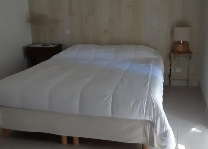 Maison De La Cote Hébergement de vacances La Flotte